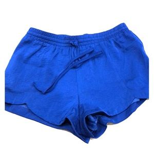 Like new F21 satin shorts